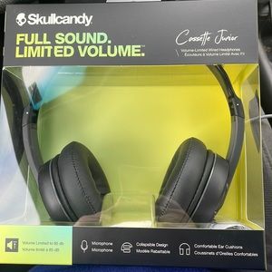 Skullcandy cassette junior wired headphones
